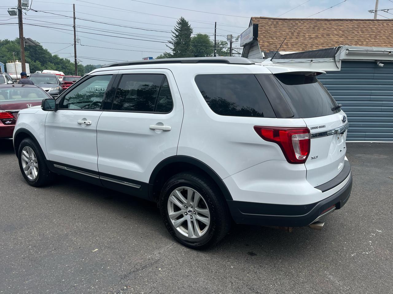 Ford Explorer XLT 4WD 2019