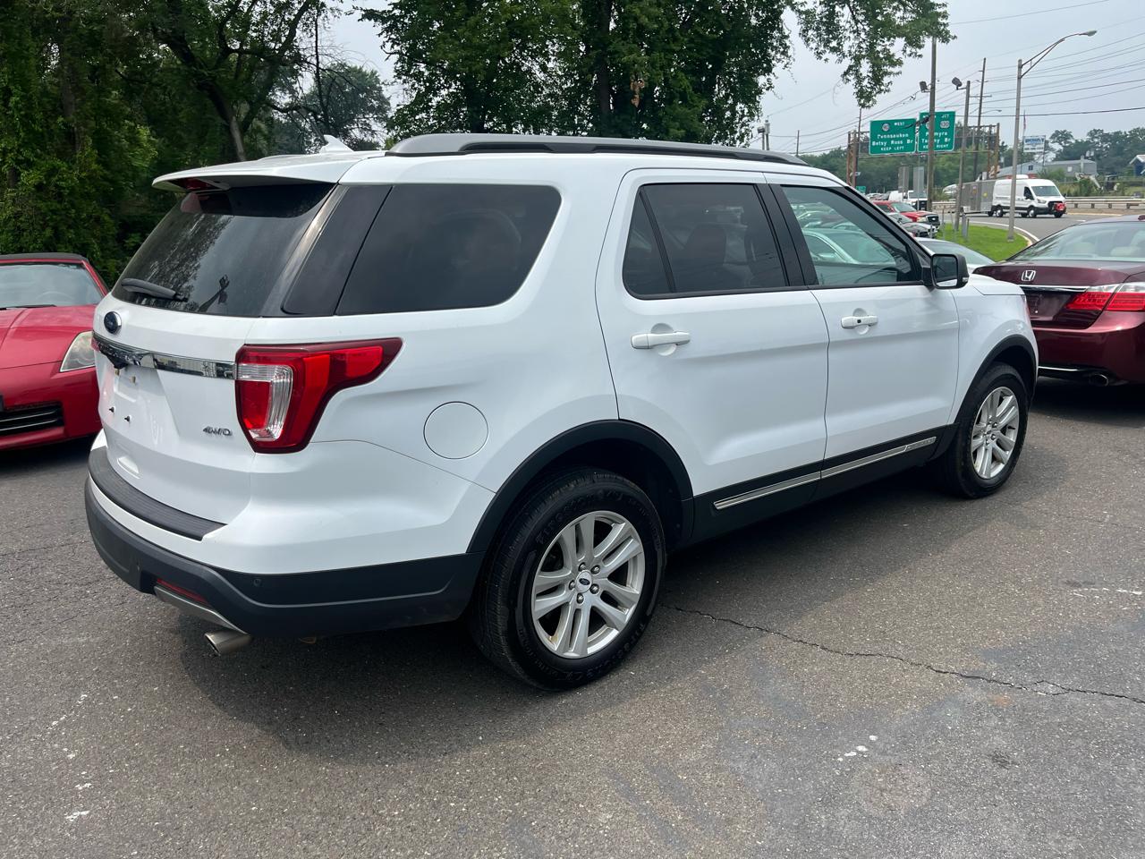 Ford Explorer XLT 4WD 2019