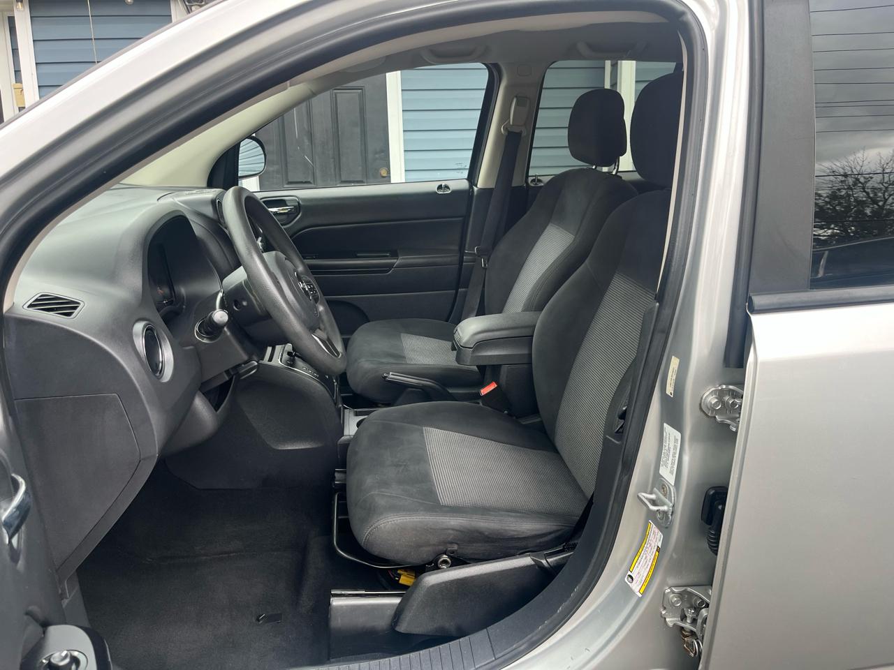 Jeep Compass  2011