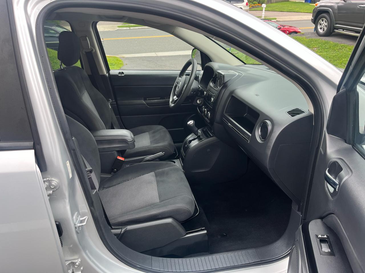 Jeep Compass  2011