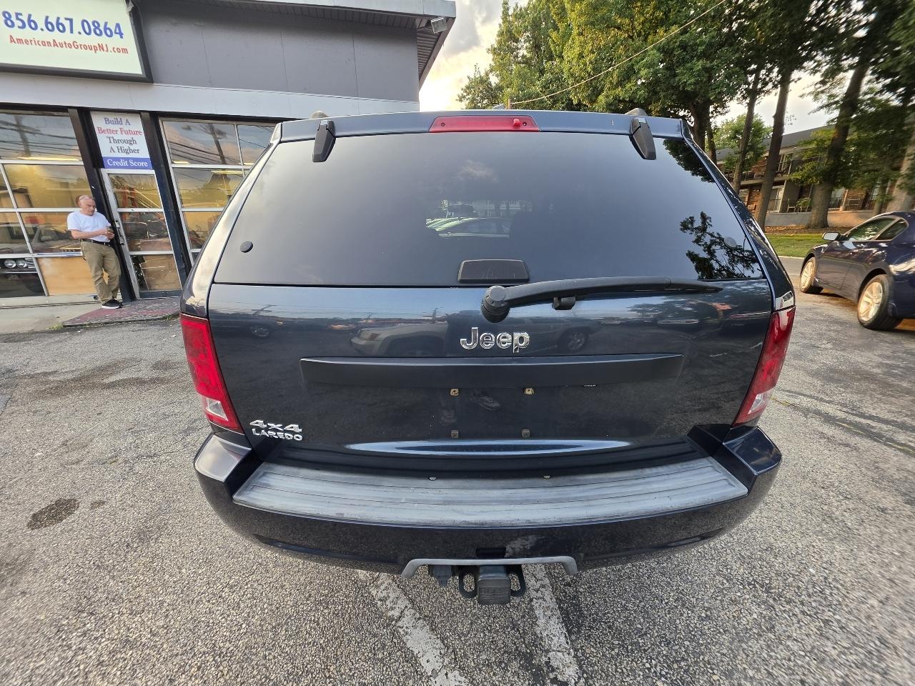 Jeep Grand Cherokee 4WD 4dr Laredo 2010