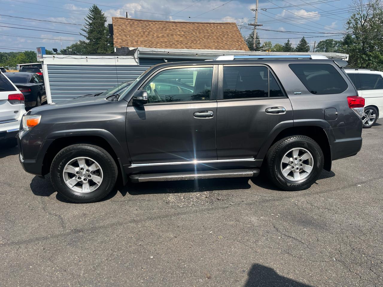 Toyota 4Runner 4WD 4dr V6 Limited (Natl) 2012