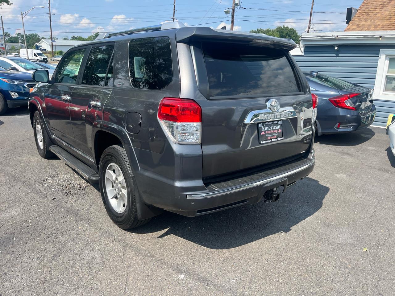 Toyota 4Runner 4WD 4dr V6 Limited (Natl) 2012