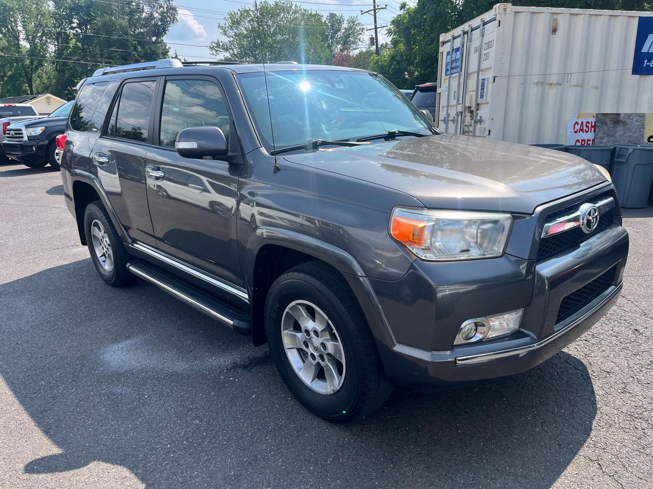 Toyota 4Runner 4WD 4dr V6 Limited (Natl) 2012