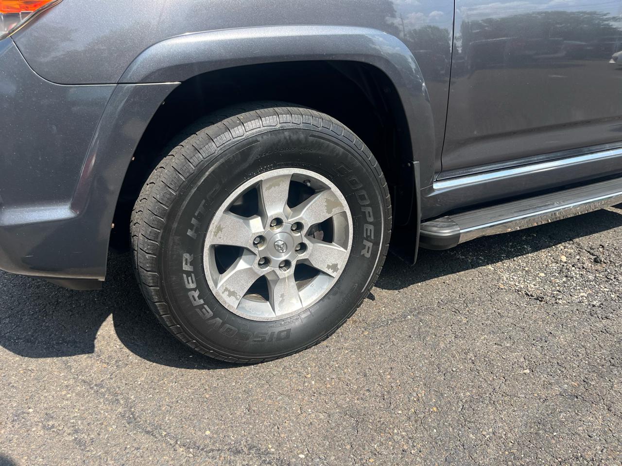 Toyota 4Runner 4WD 4dr V6 Limited (Natl) 2012