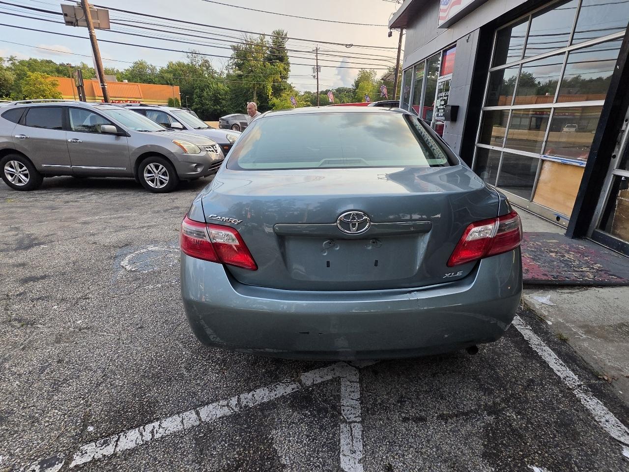 Toyota Camry 4dr Sdn I4 Auto LE (Natl) 2008