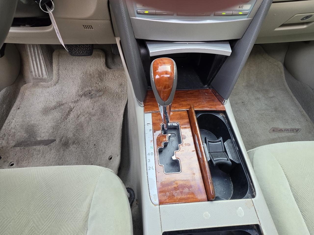 Toyota Camry 4dr Sdn I4 Auto LE (Natl) 2008