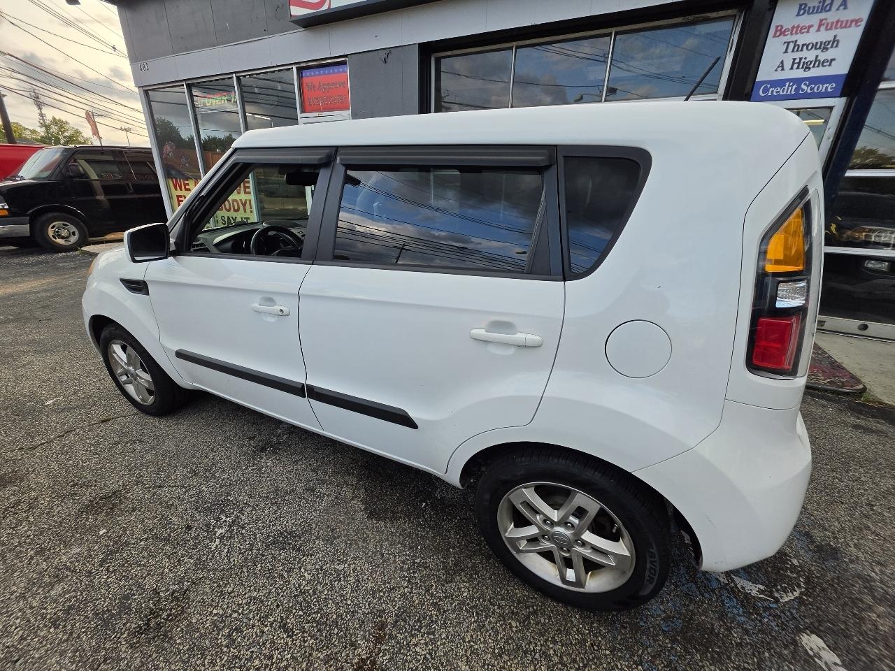 Kia Soul 5dr Wgn Auto + 2011