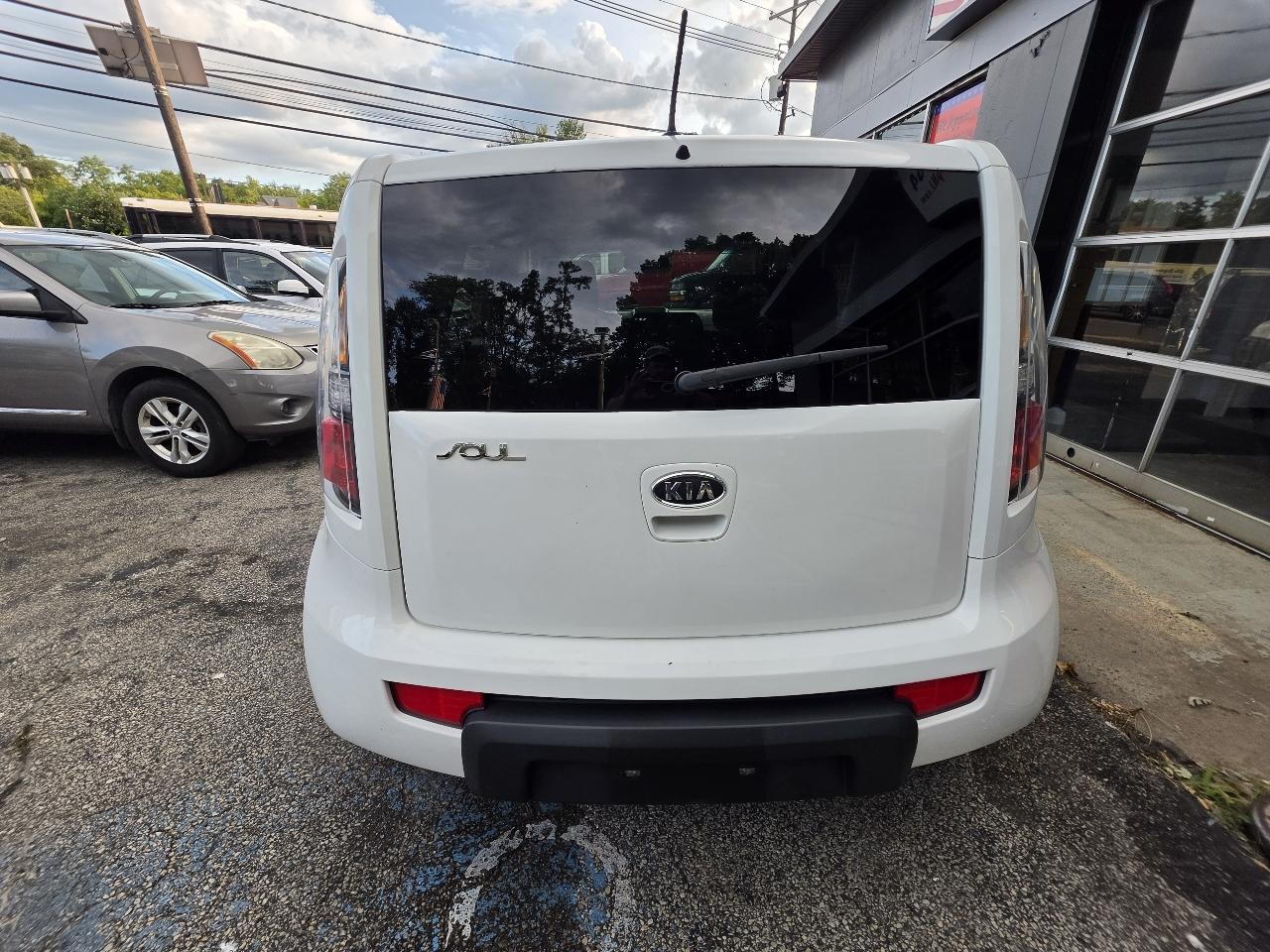 Kia Soul 5dr Wgn Auto + 2011