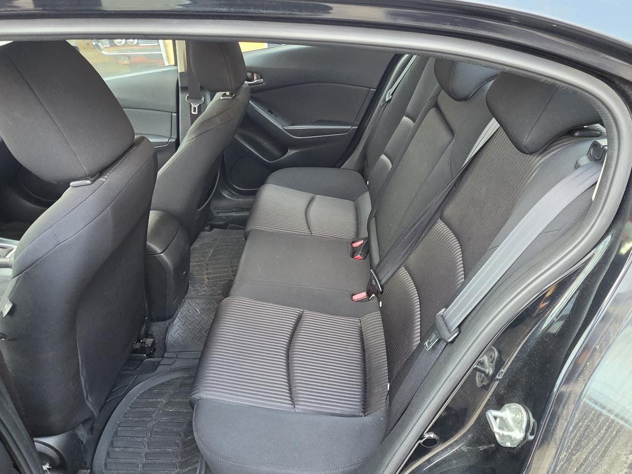 Mazda MAZDA3 4dr Sdn Auto i Touring 2014