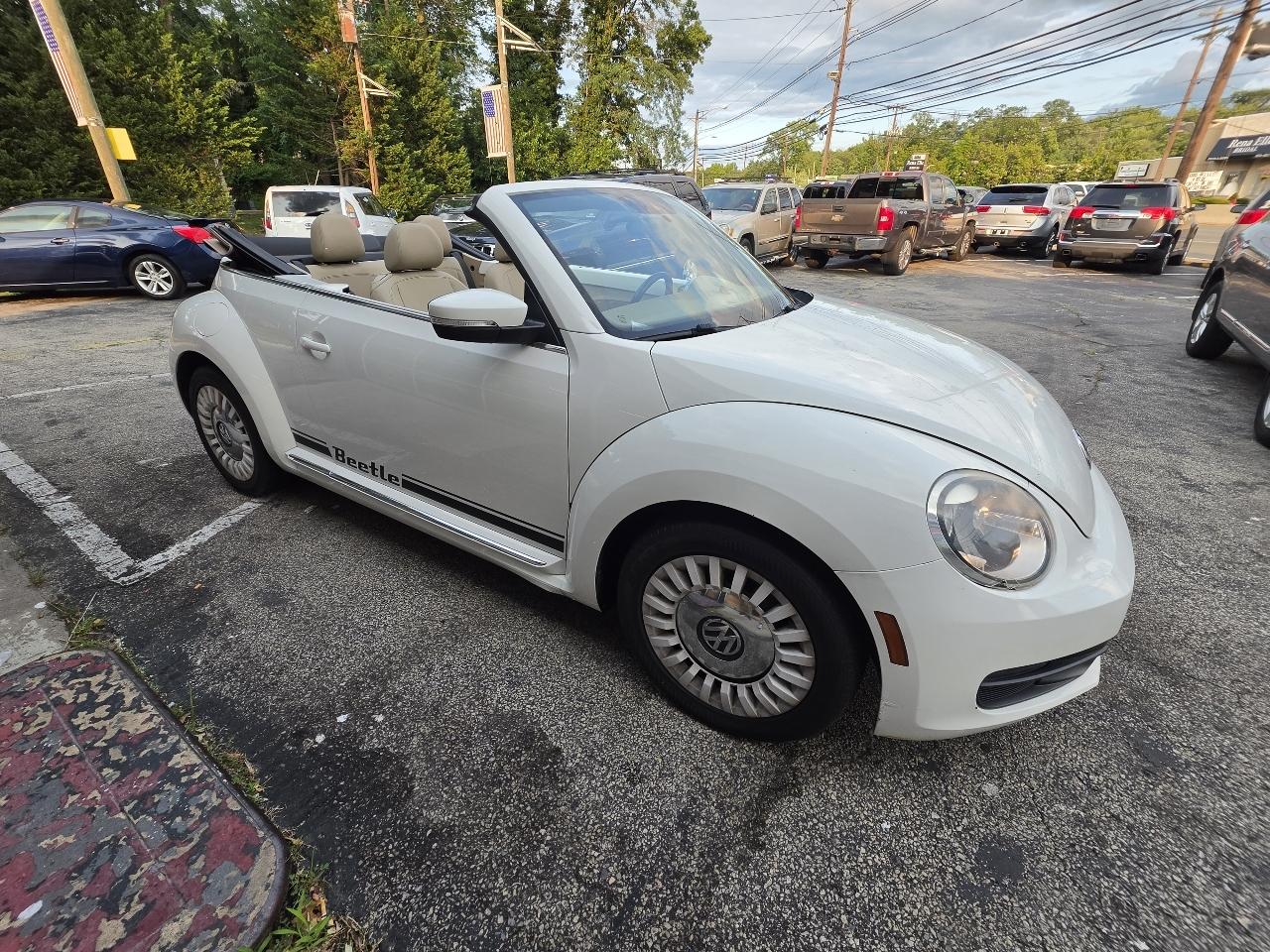 Volkswagen Beetle Convertible 2dr Auto 2.5L PZEV *Ltd Avail* 2014