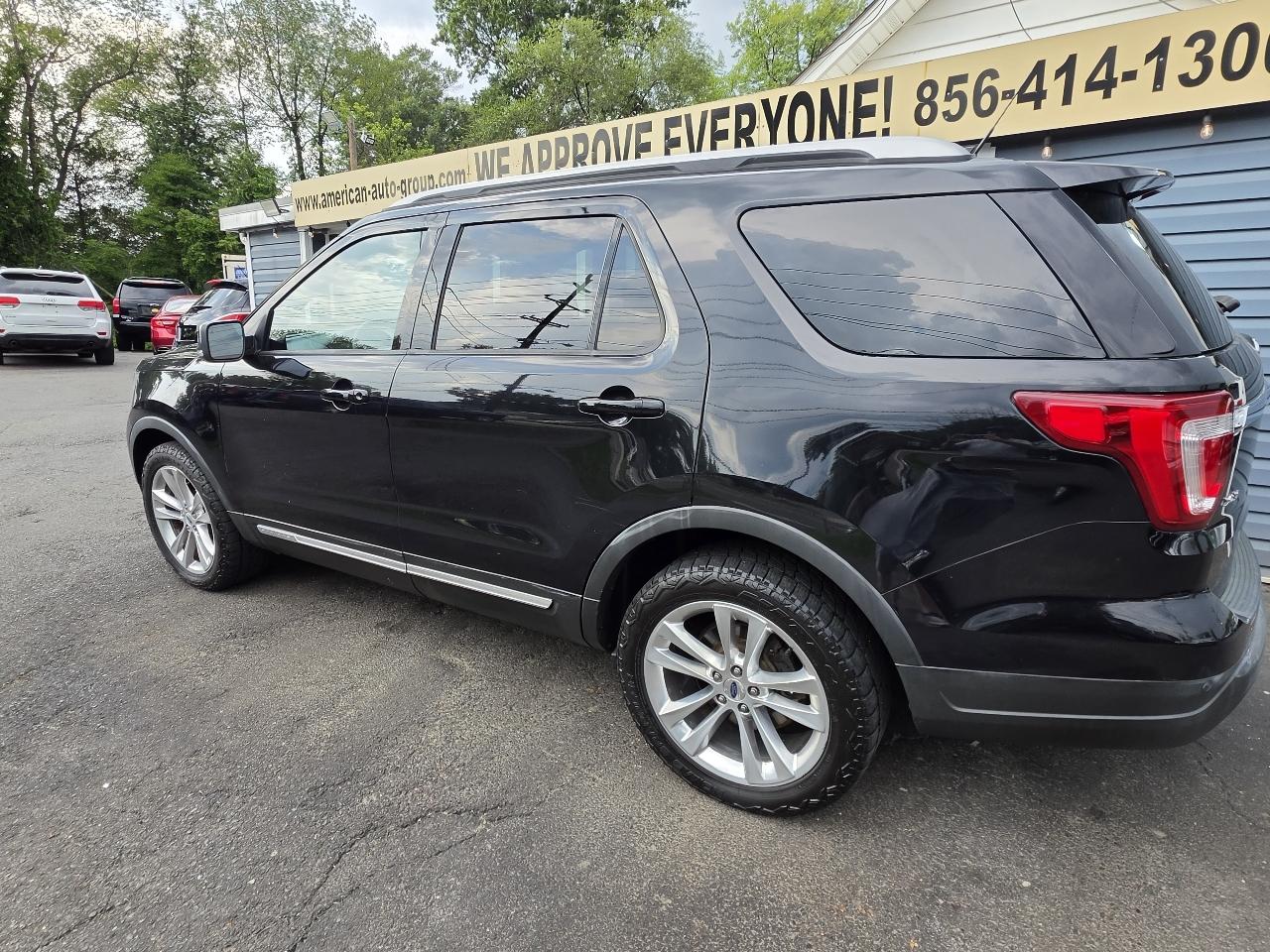 Ford Explorer XLT 4WD 2019