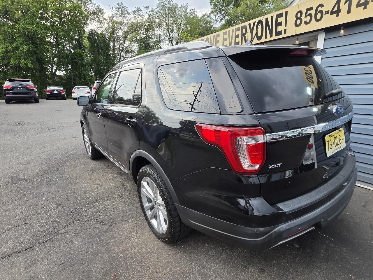 Ford Explorer XLT 4WD 2019