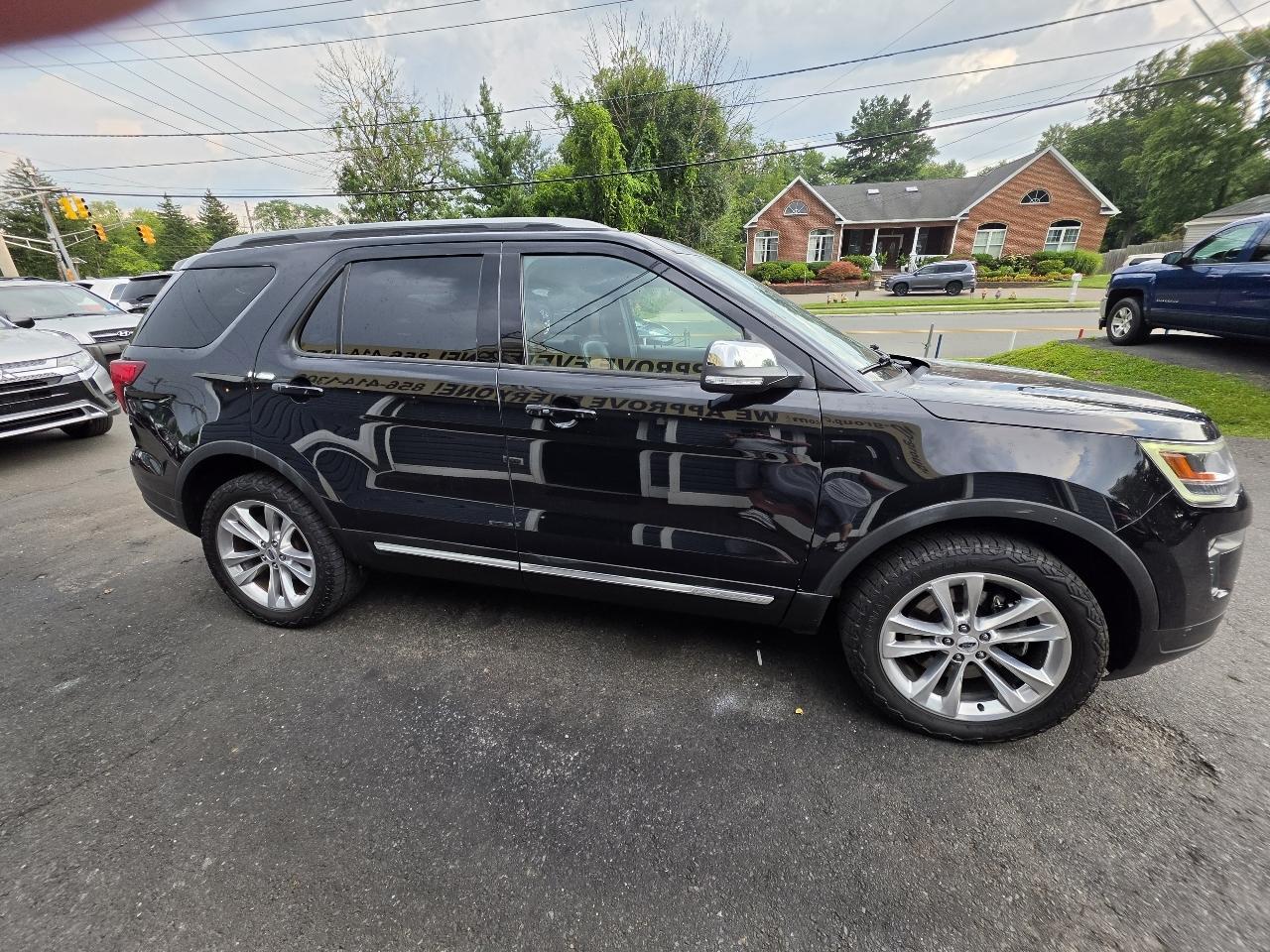 Ford Explorer XLT 4WD 2019