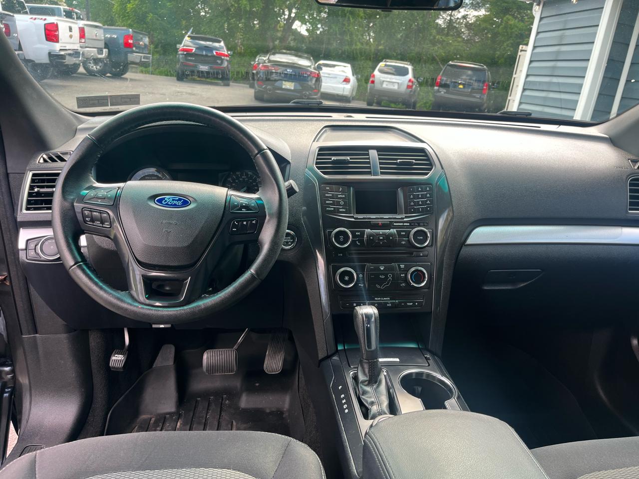 Ford Explorer 4WD 4dr XLT 2016