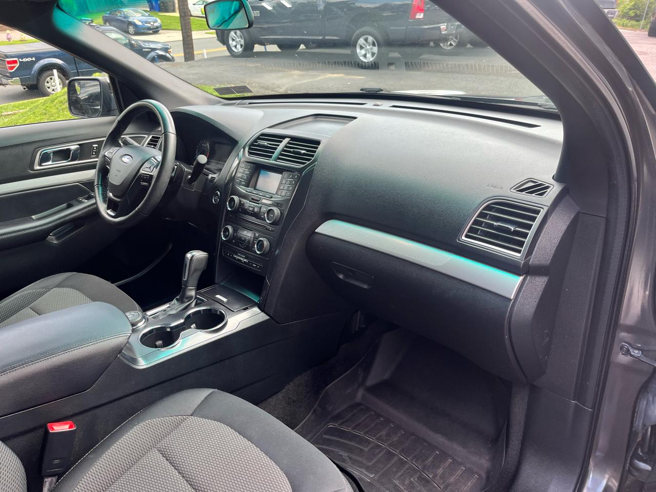 Ford Explorer 4WD 4dr XLT 2016