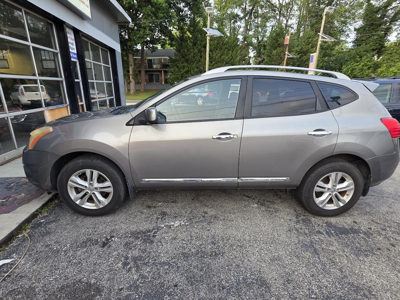 Nissan Rogue AWD 4dr SV 2013