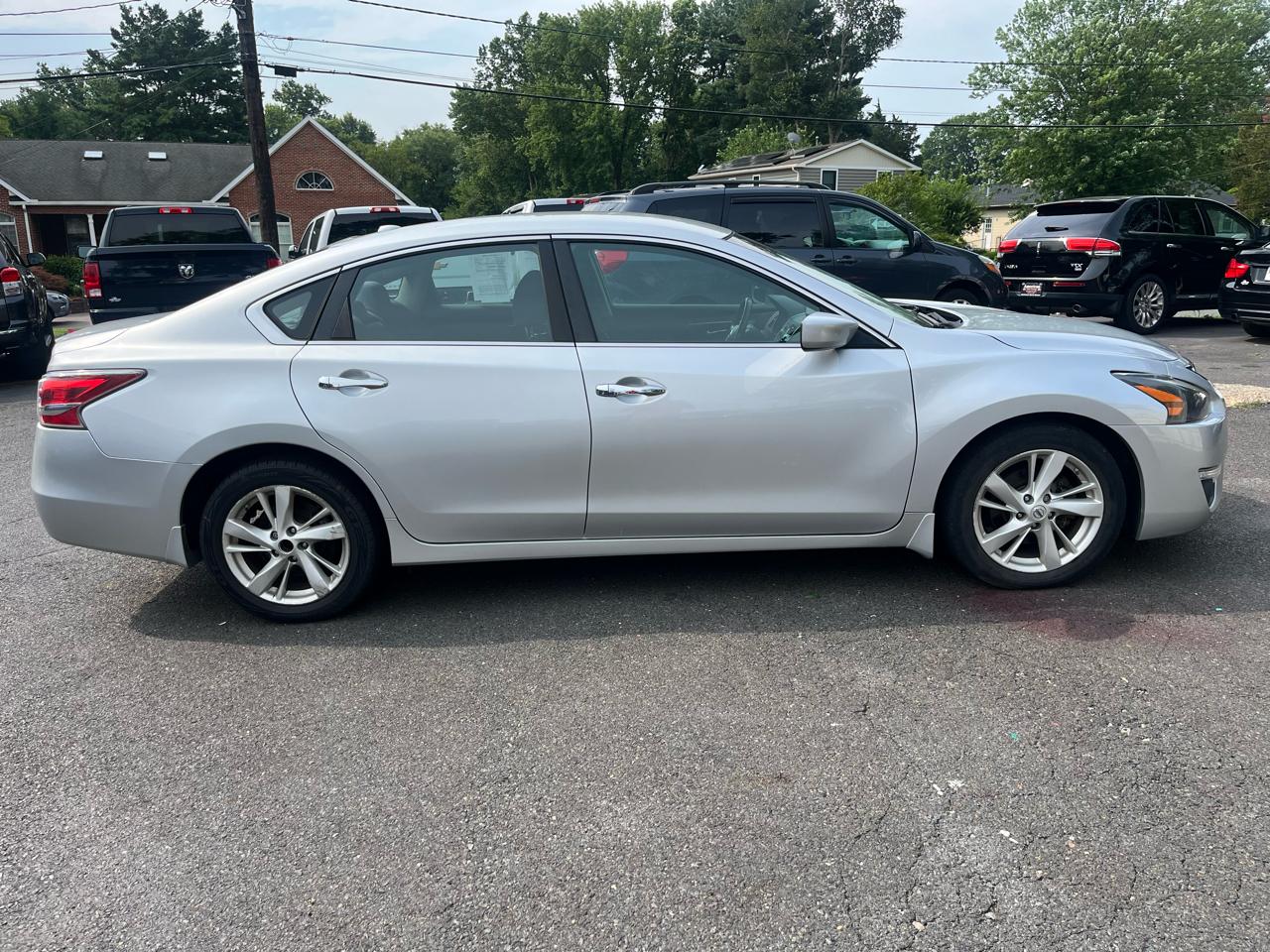 Nissan Altima 4dr Sdn I4 2.5 SV 2015