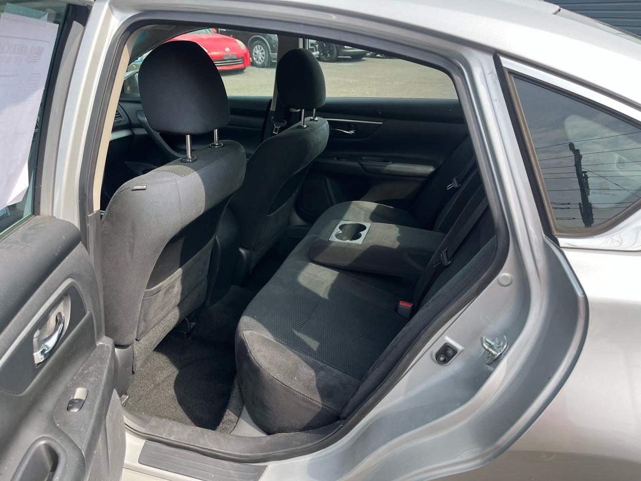 Nissan Altima 4dr Sdn I4 2.5 SV 2015