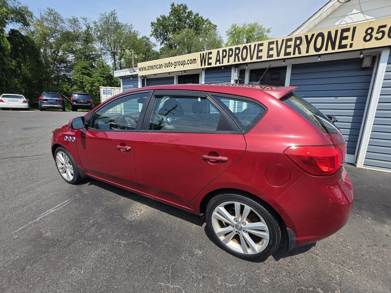 Kia Forte 5-Door 5dr HB Auto SX 2011