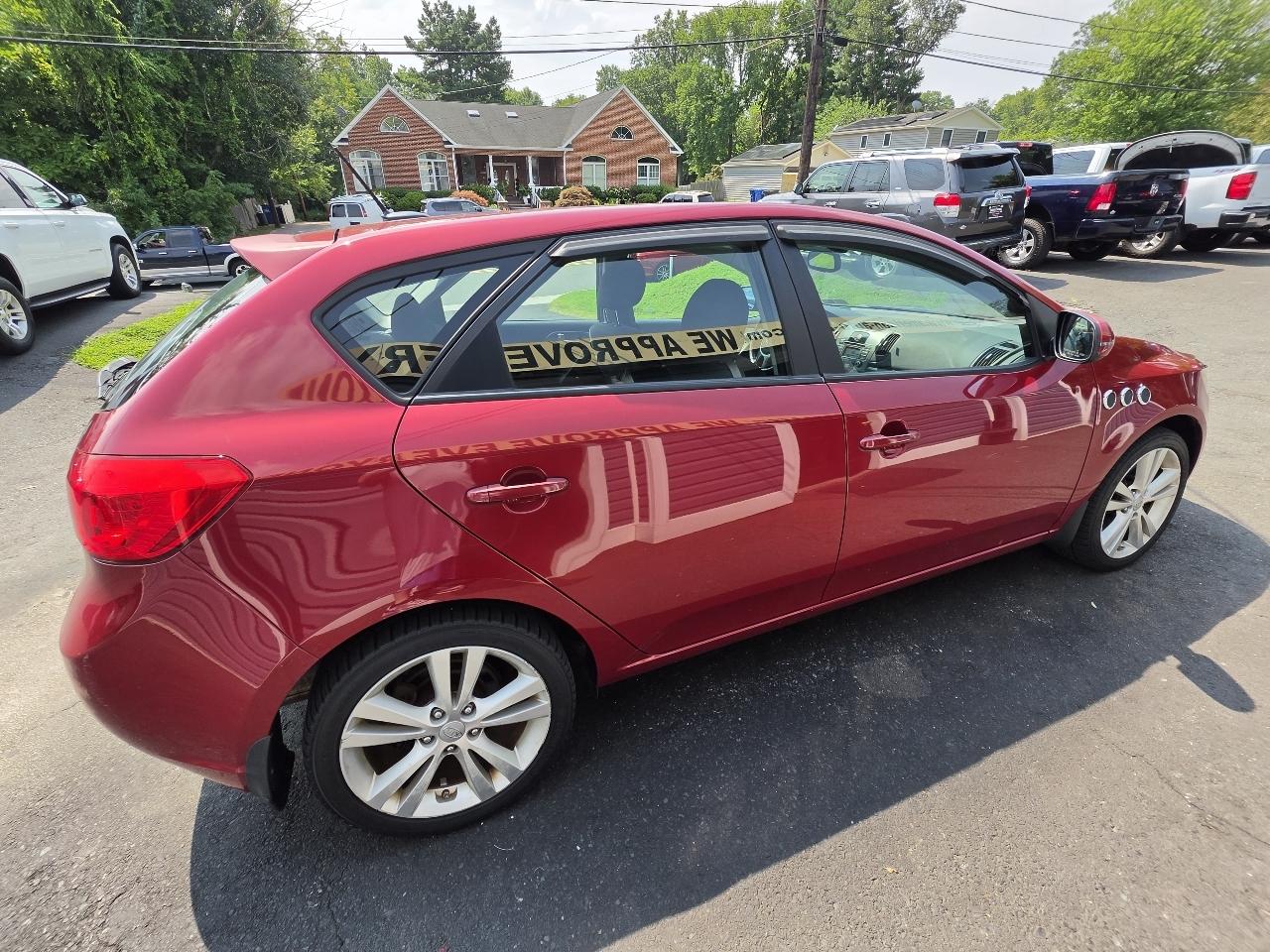 Kia Forte 5-Door 5dr HB Auto SX 2011