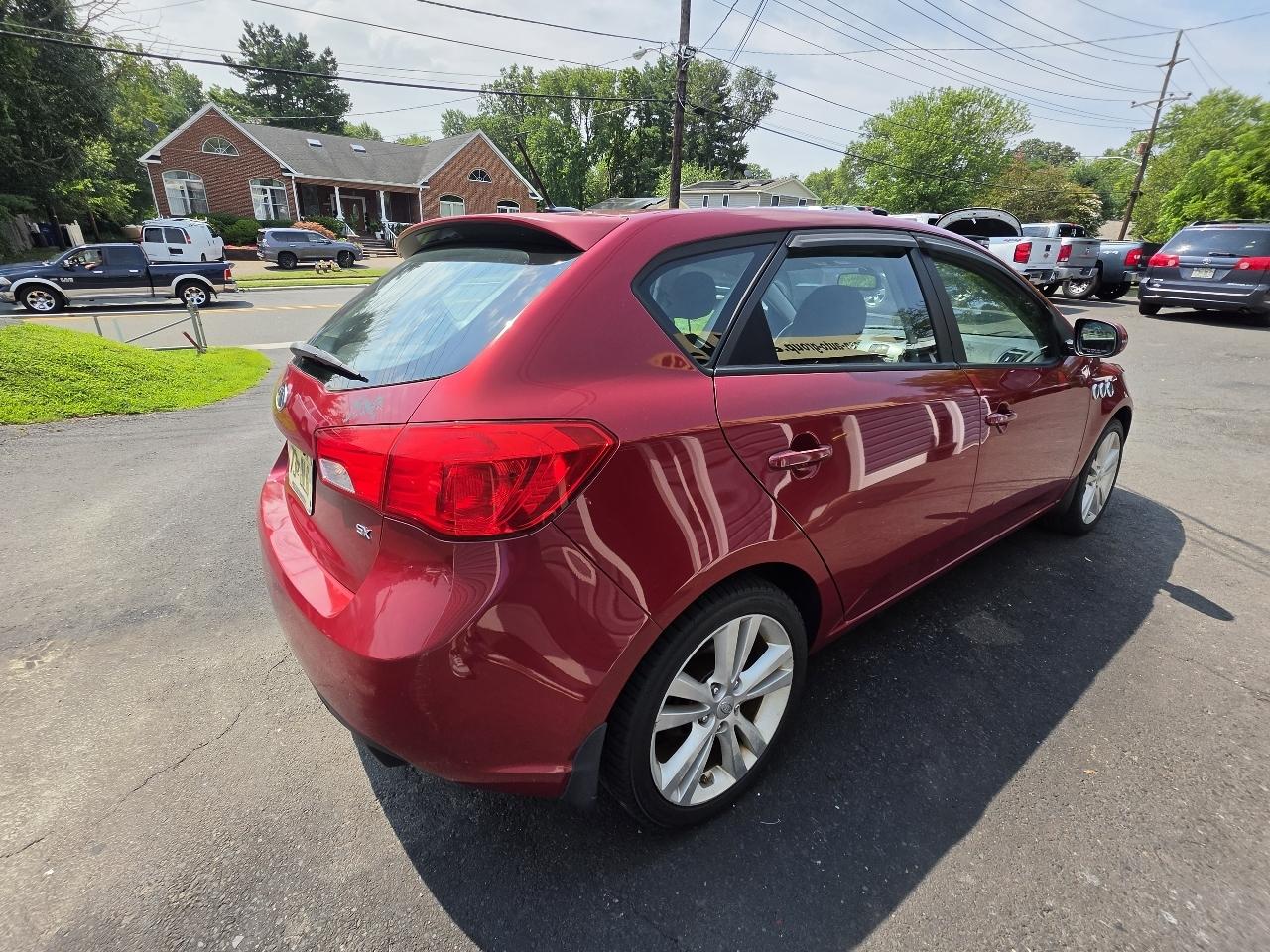 Kia Forte 5-Door 5dr HB Auto SX 2011