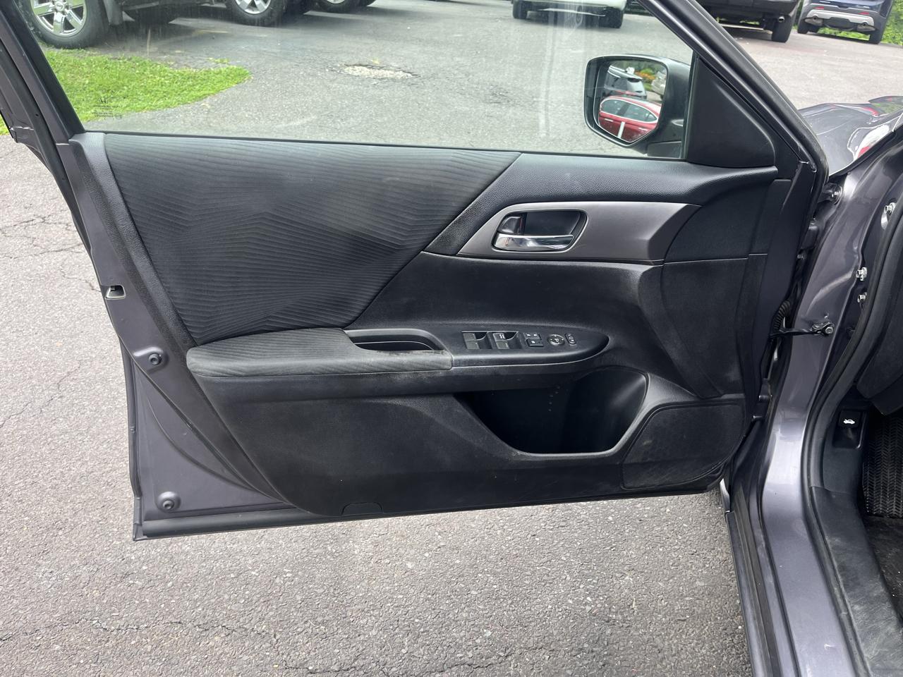 Honda Accord Sedan 4dr I4 CVT LX 2015