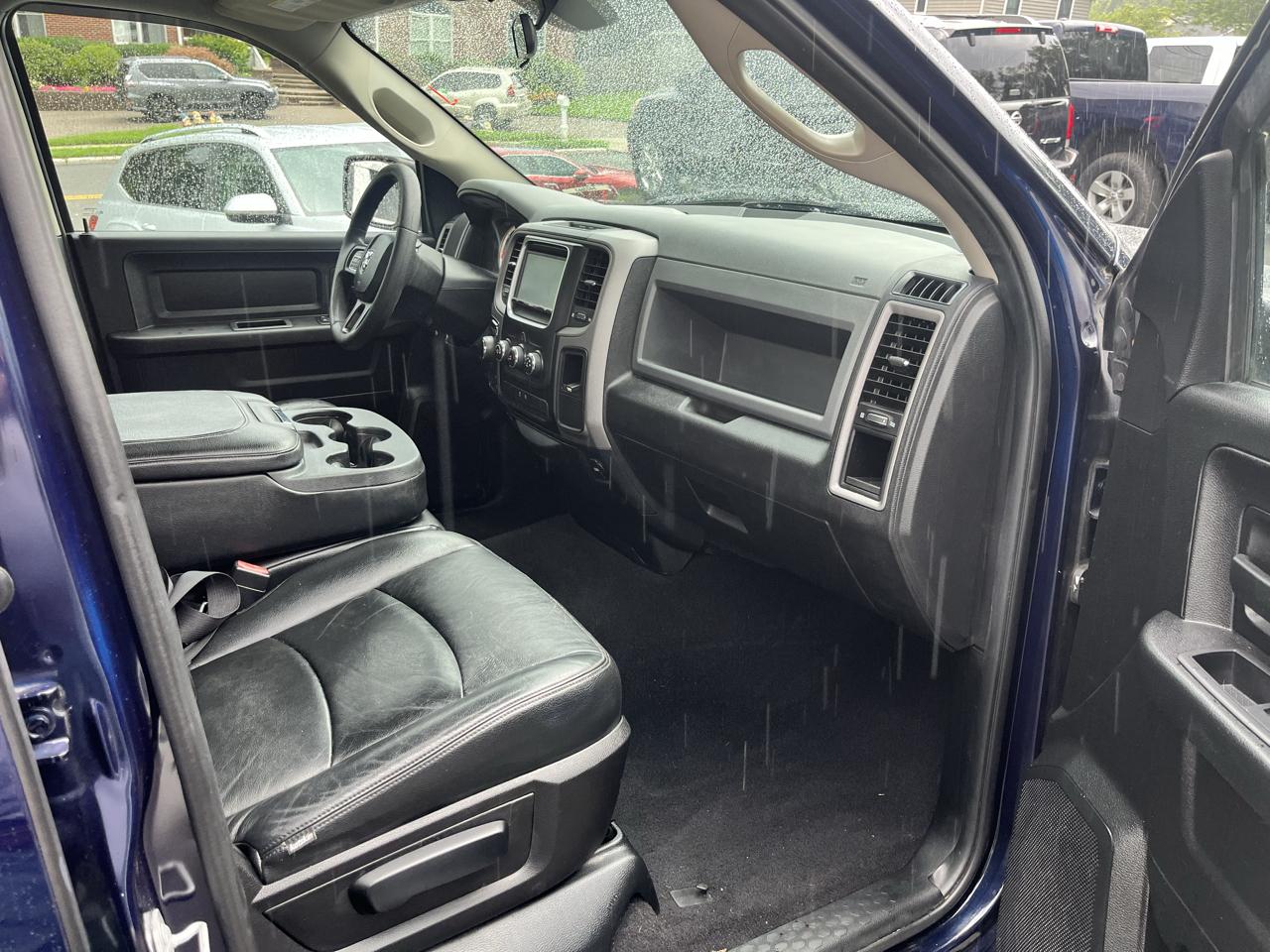 RAM 1500 Express 4x4 Quad Cab 6'4" Box 2017