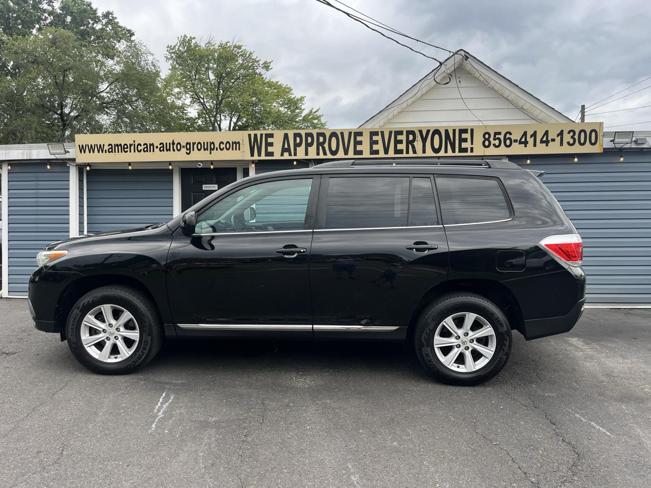 Toyota Highlander 4WD 4dr V6 (Natl) 2013