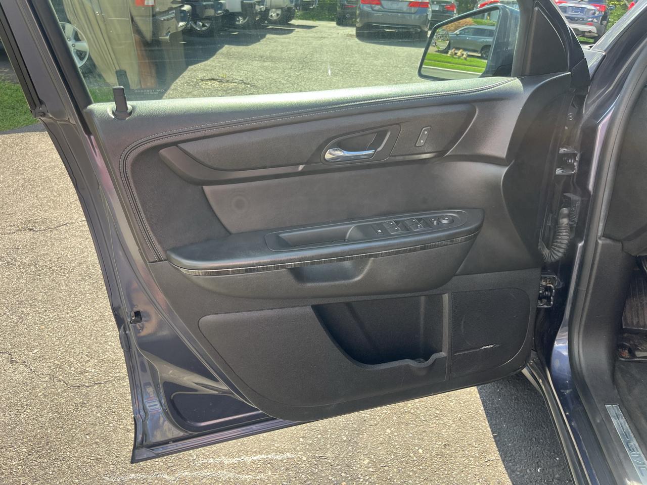 GMC Acadia AWD 4dr SLT w/SLT-1 2013