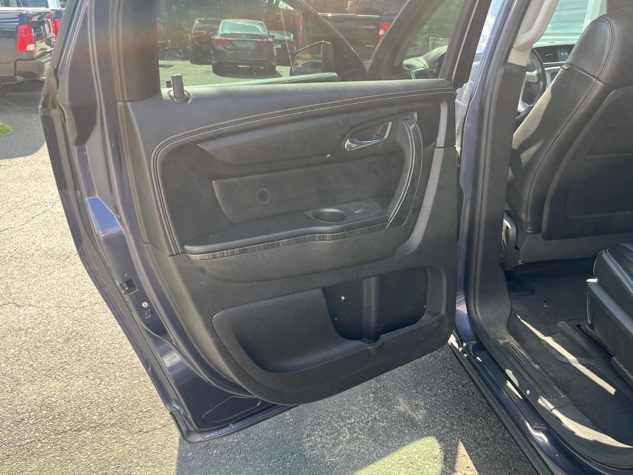 GMC Acadia AWD 4dr SLT w/SLT-1 2013