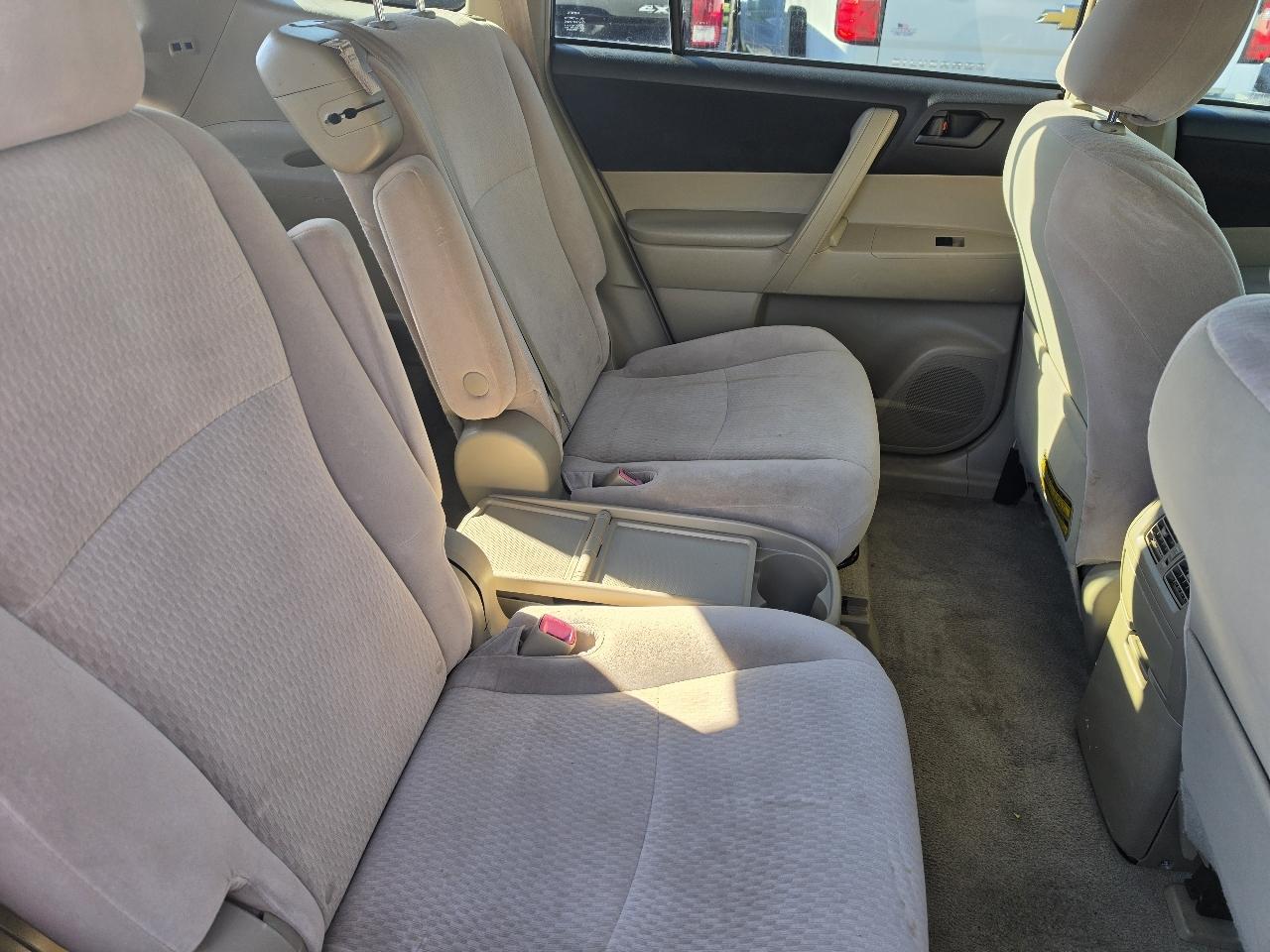 Toyota Highlander 4WD 4dr Base (Natl) 2008