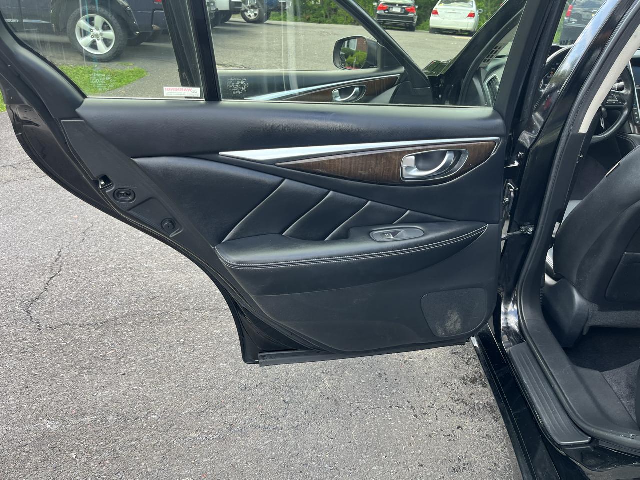 Infiniti Q50 3.0t LUXE AWD 2018