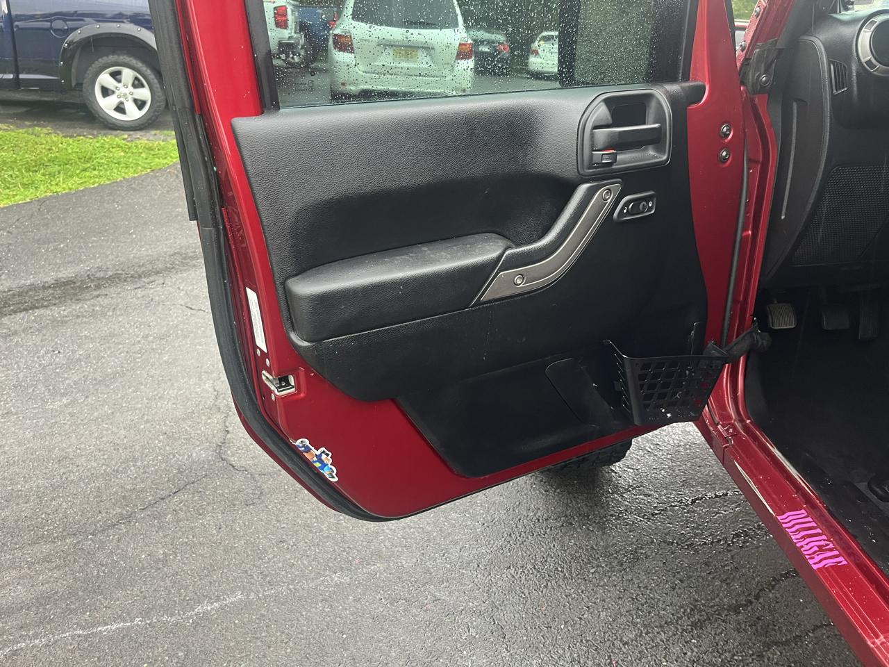 Jeep Wrangler Unlimited 4WD 4dr Sport 2013