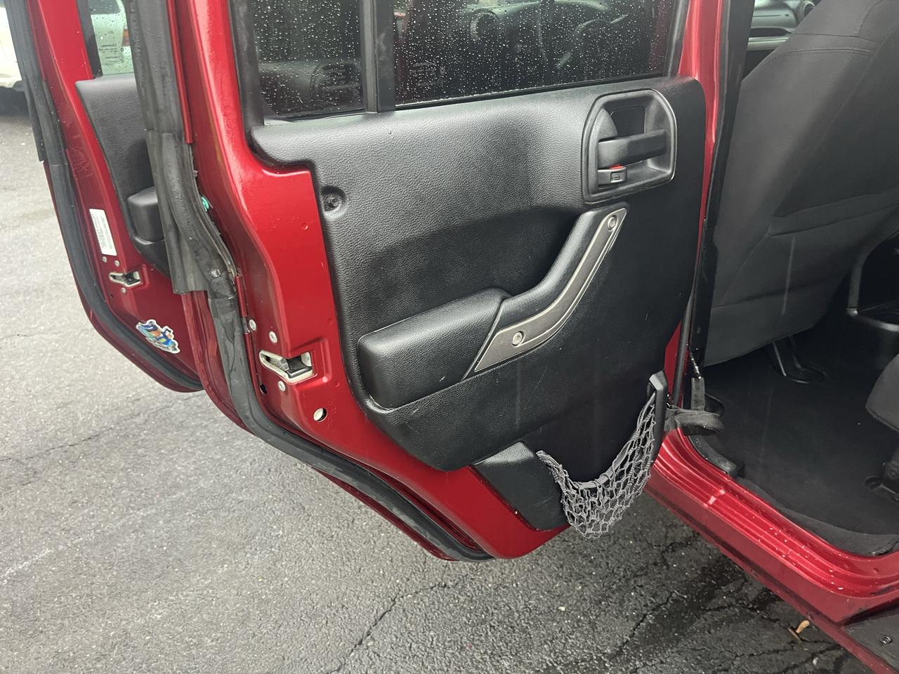 Jeep Wrangler Unlimited 4WD 4dr Sport 2013