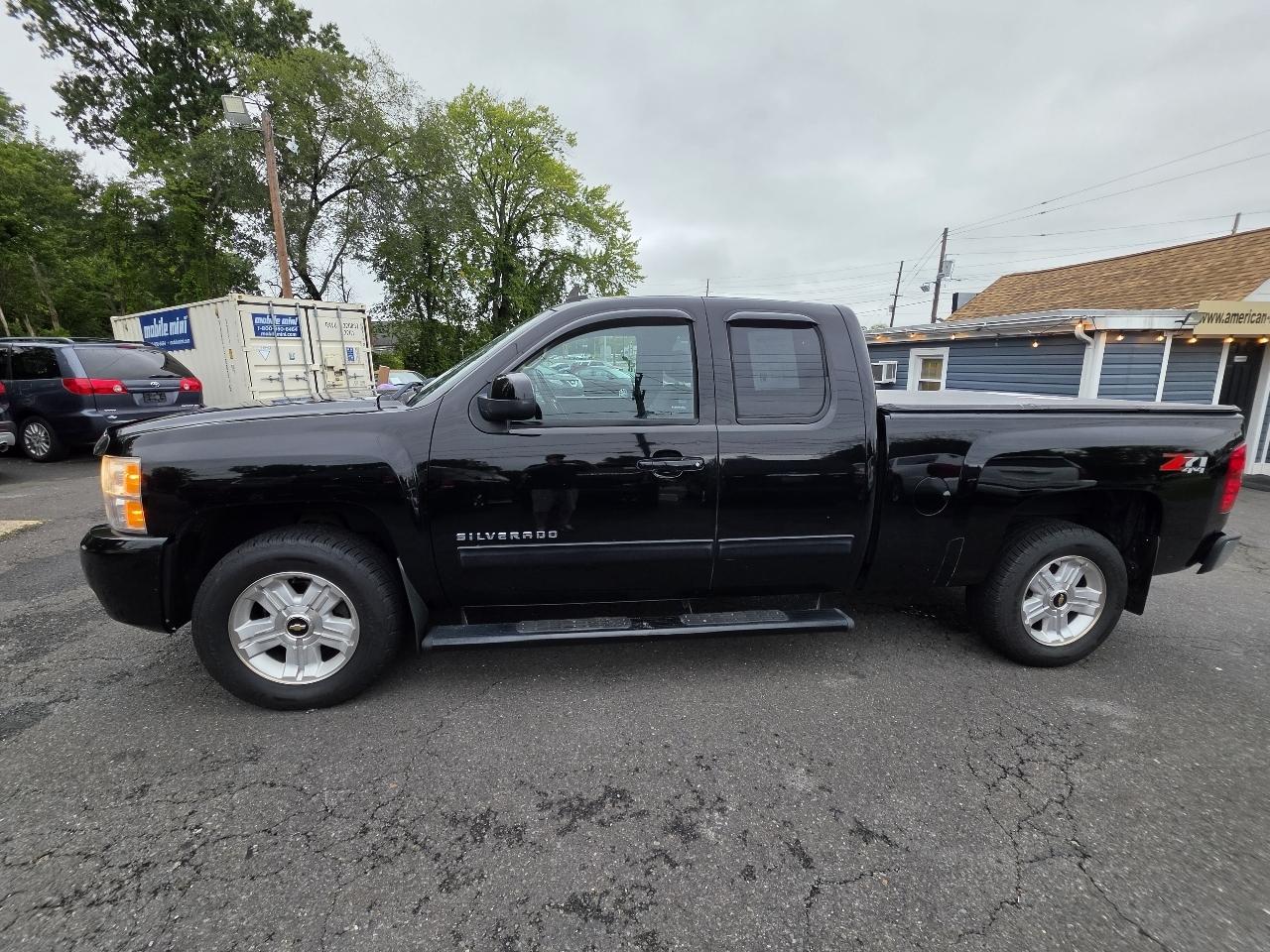 Chevrolet Silverado 1500 4WD Ext Cab 143.5" LTZ 2013