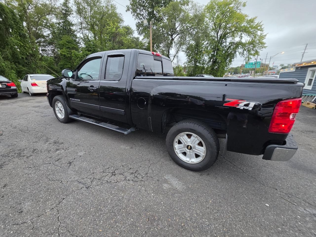 Chevrolet Silverado 1500 4WD Ext Cab 143.5" LTZ 2013
