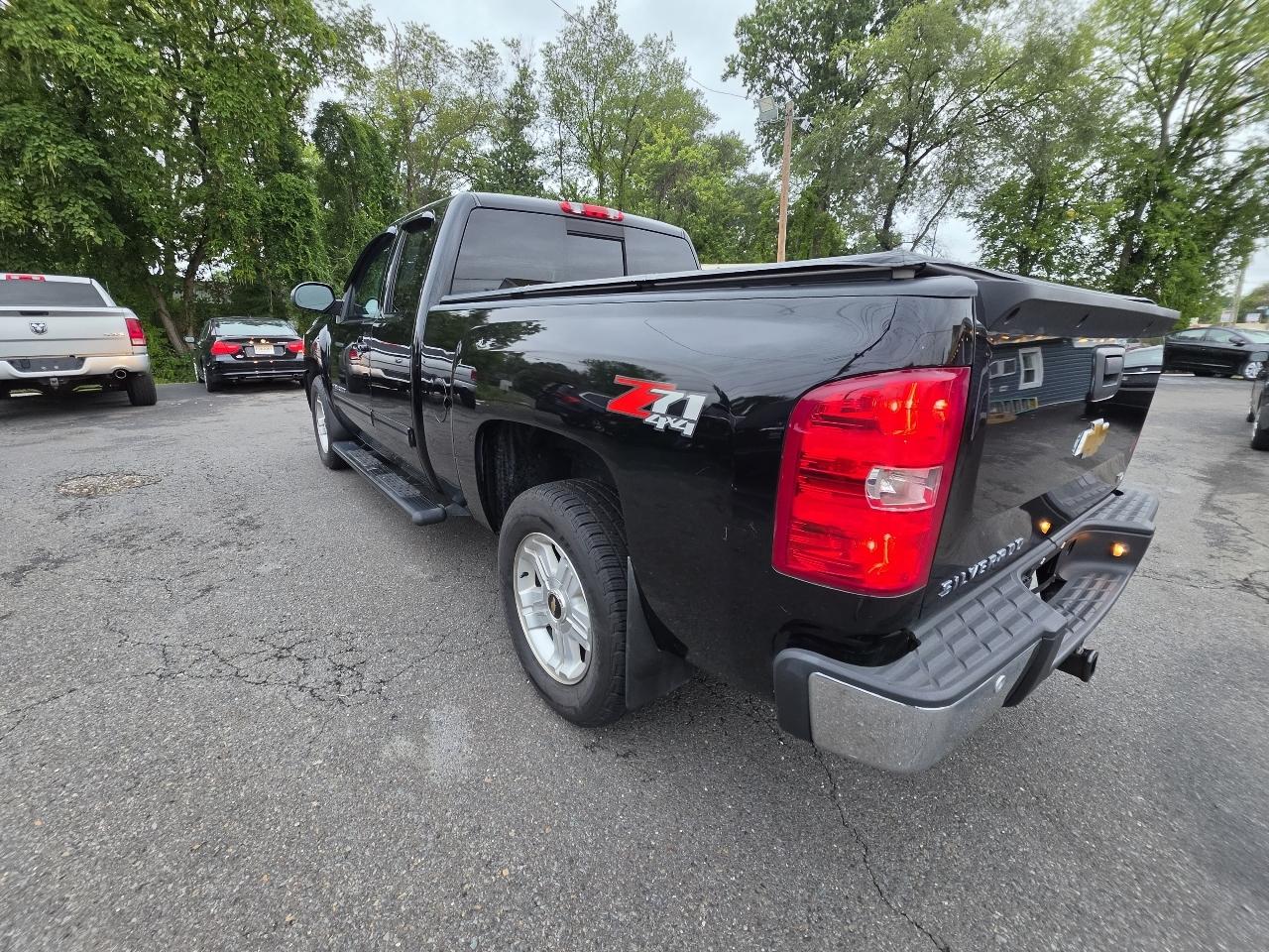 Chevrolet Silverado 1500 4WD Ext Cab 143.5" LTZ 2013