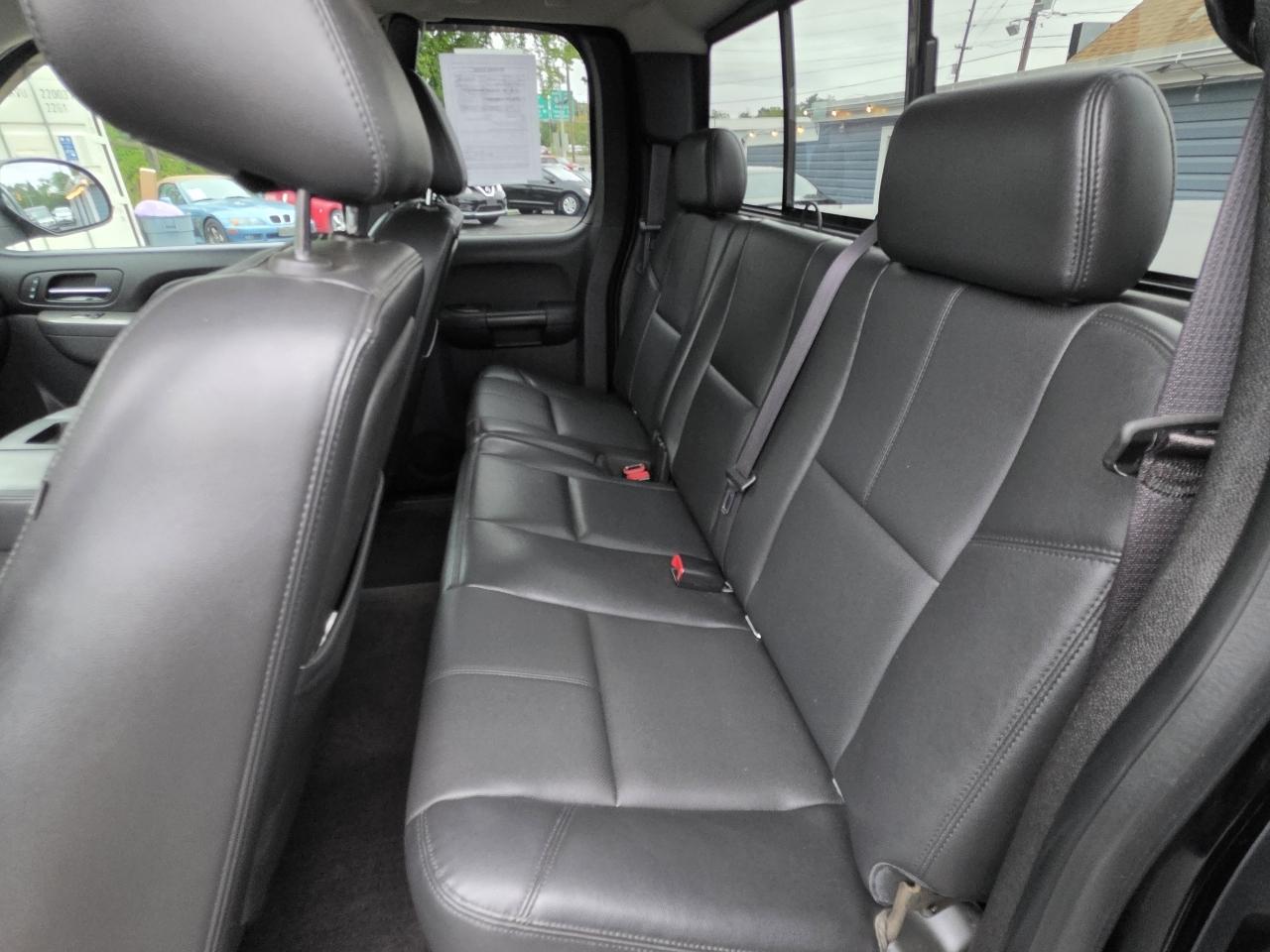 Chevrolet Silverado 1500 4WD Ext Cab 143.5" LTZ 2013