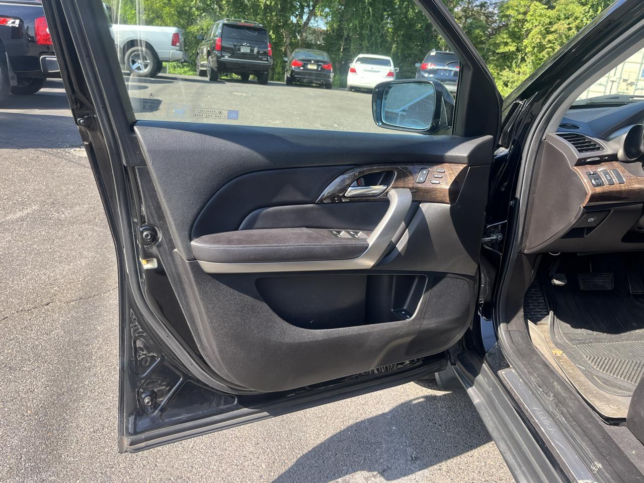 Acura MDX AWD 4dr 2011