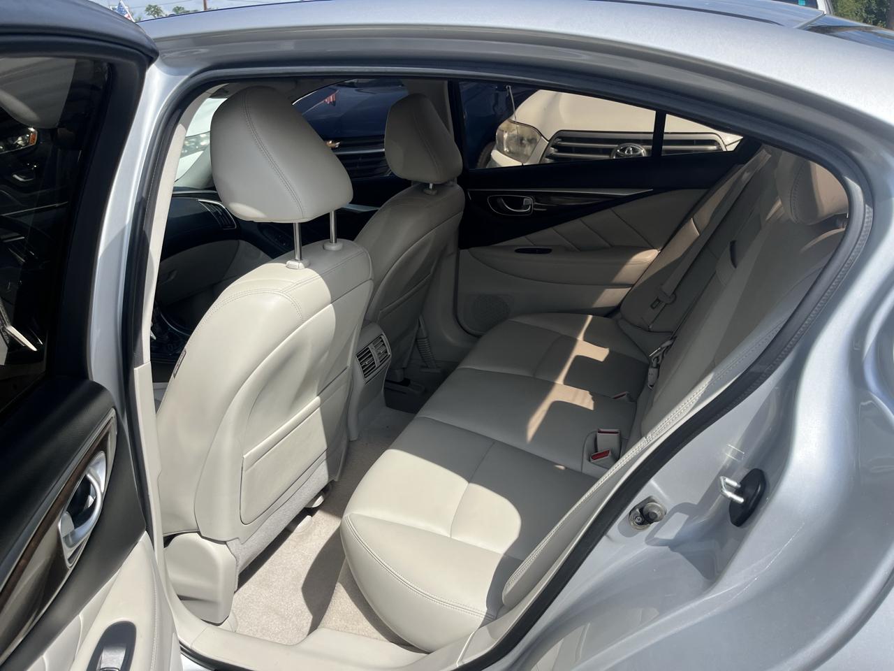 Infiniti Q50 3.0t LUXE AWD 2019
