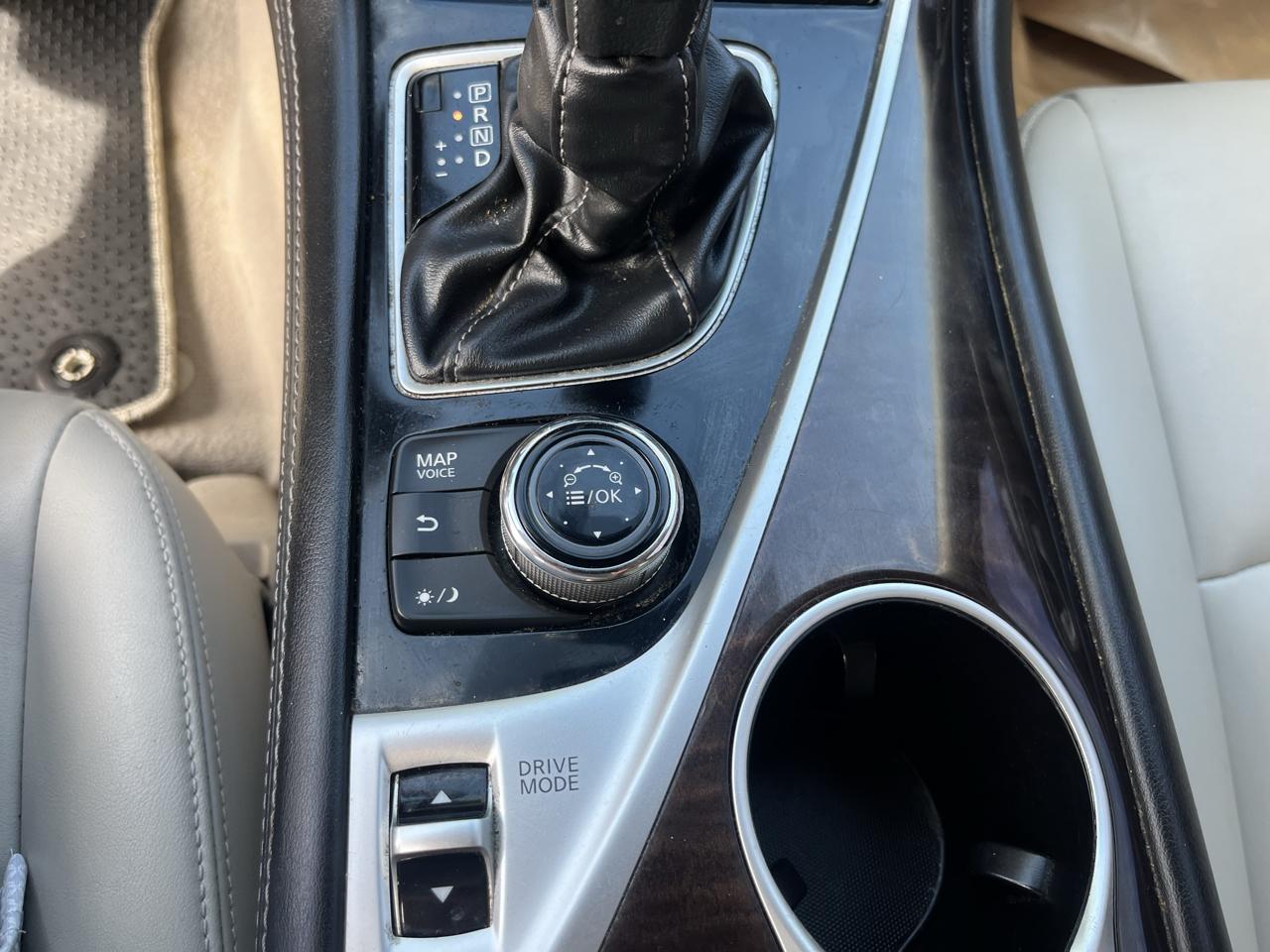 Infiniti Q50 3.0t LUXE AWD 2019