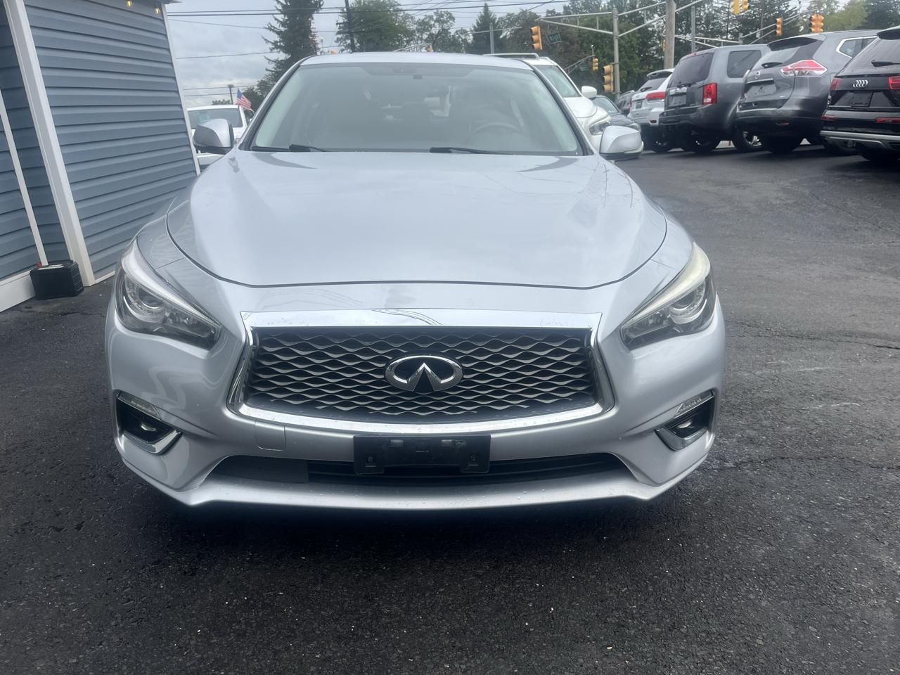 Infiniti Q50 3.0t LUXE AWD 2019