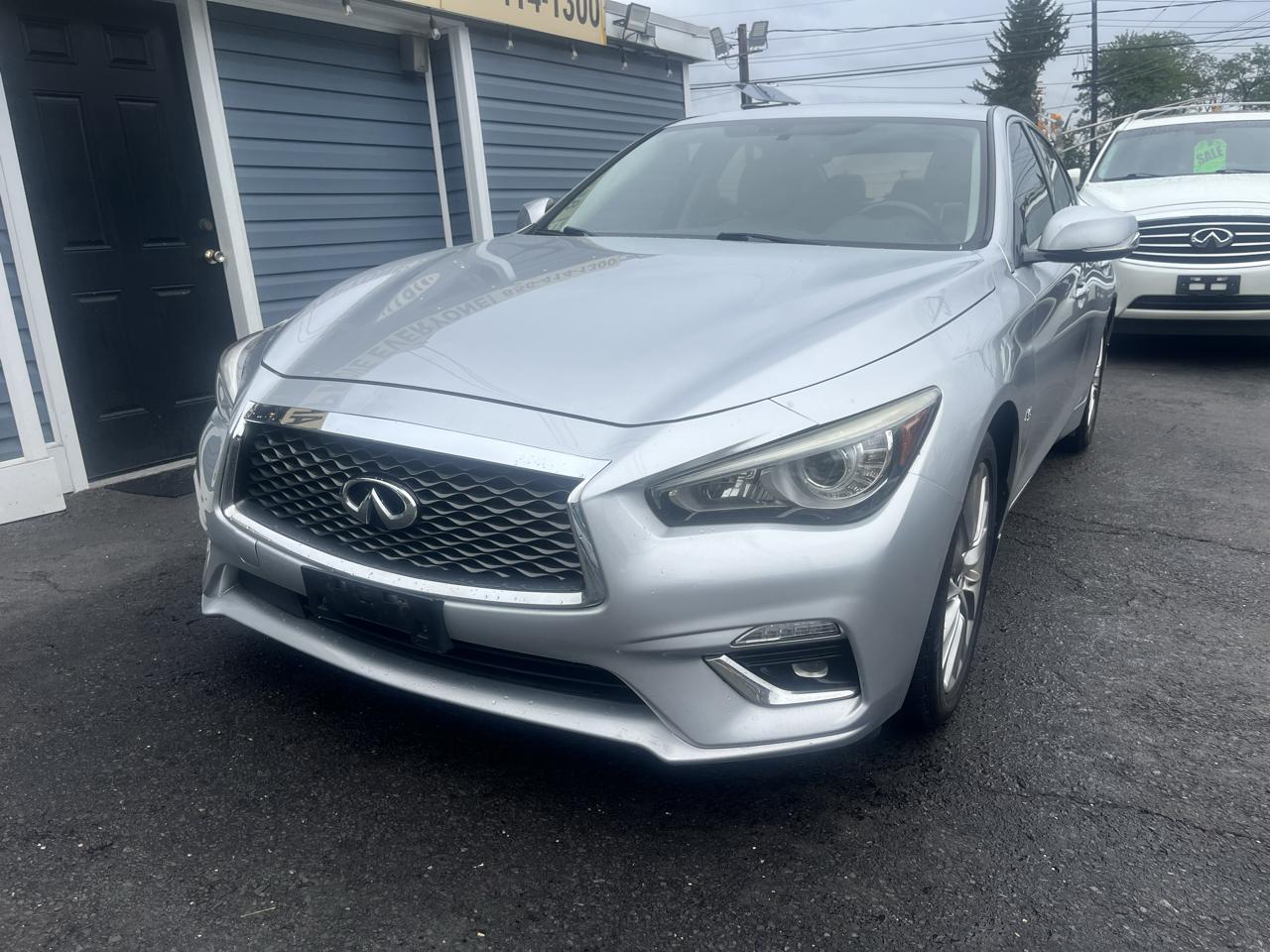 Infiniti Q50 3.0t LUXE AWD 2019