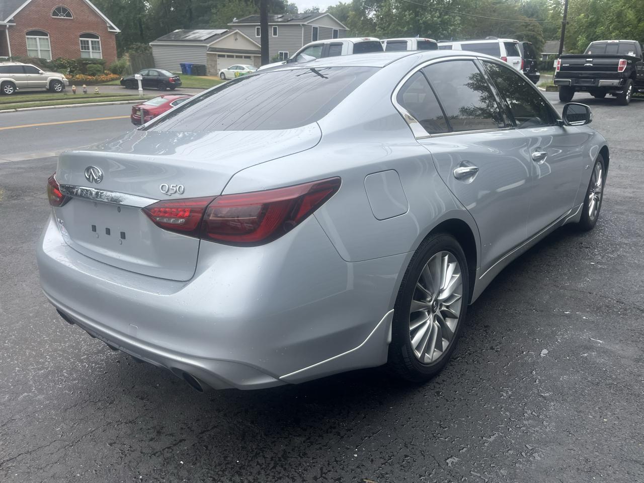 Infiniti Q50 3.0t LUXE AWD 2019