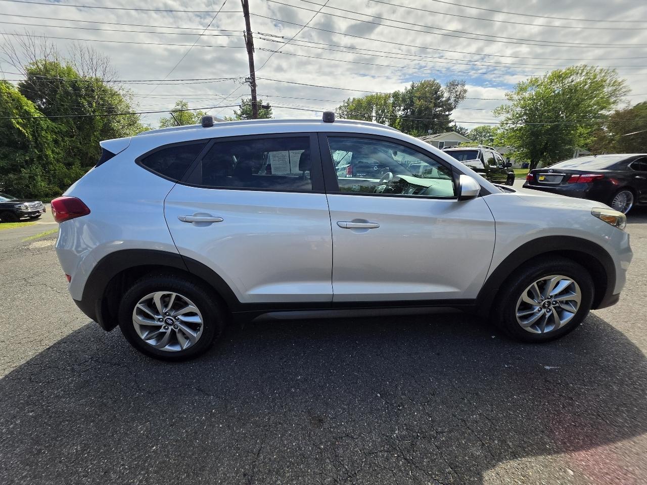 Hyundai Tucson AWD 4dr SE 2016