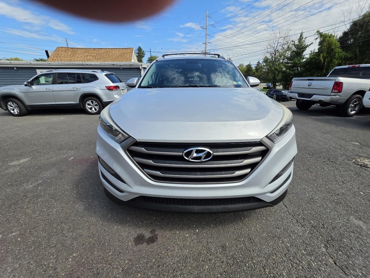 Hyundai Tucson AWD 4dr SE 2016