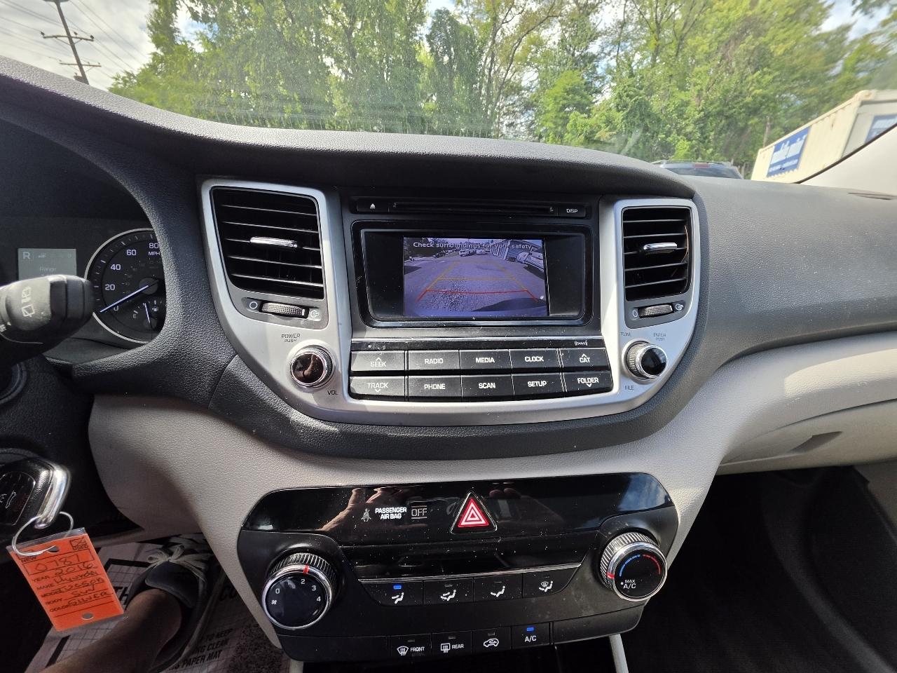 Hyundai Tucson AWD 4dr SE 2016
