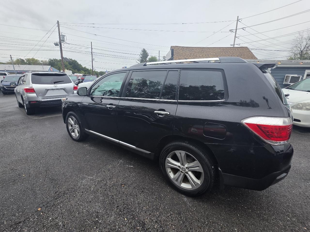 Toyota Highlander 4WD 4dr V6 Limited (Natl) 2012