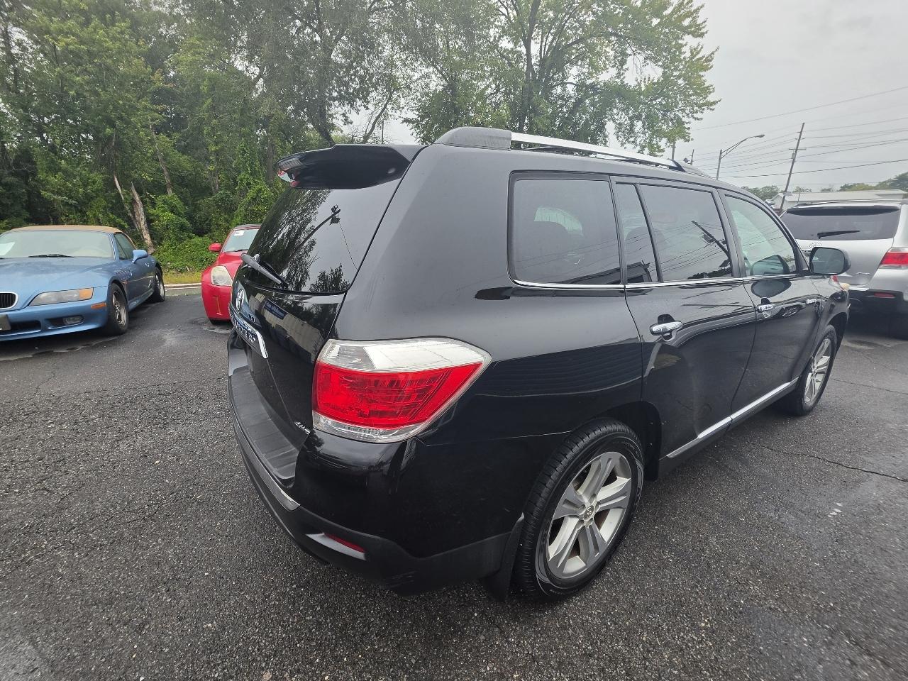 Toyota Highlander 4WD 4dr V6 Limited (Natl) 2012